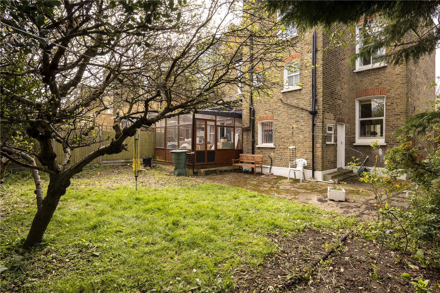 Rollscourt Avenue, London, SE24